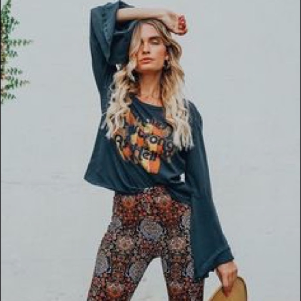 WORN ONCE - Dazey LA Bell Sleeve top - size XS/S